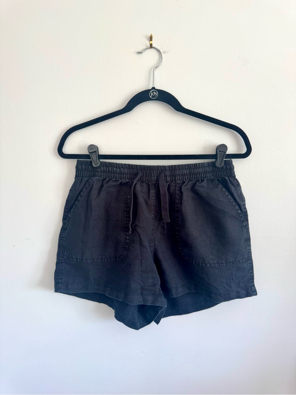 Quince Black Elastic Waist Athletic Shorts